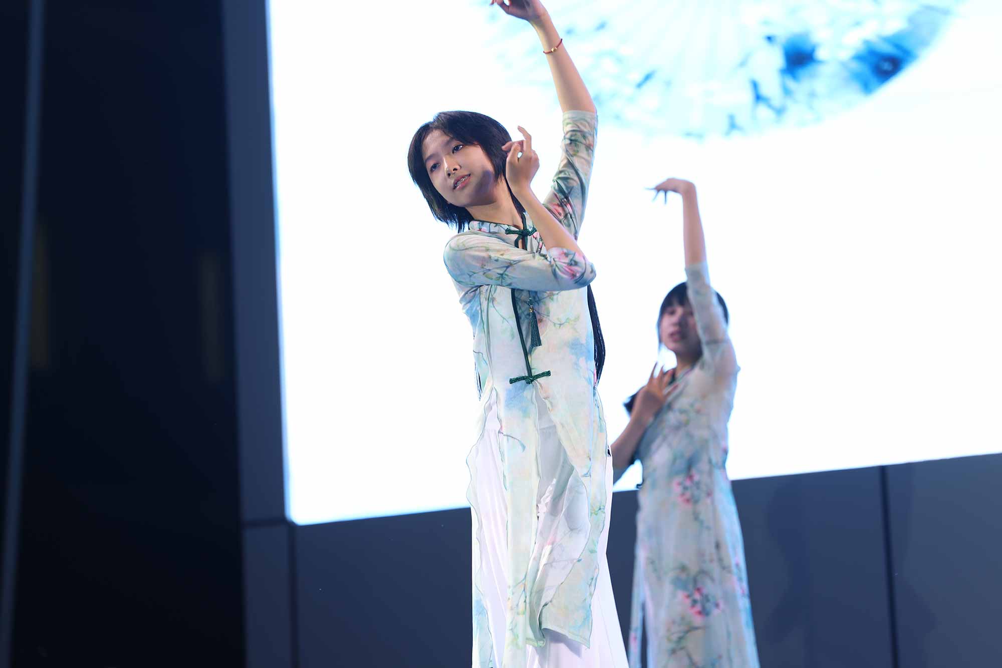 研学汇演11.jpg